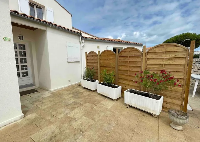 Jolie Maison A 50 M De La 里维多瓦海滩