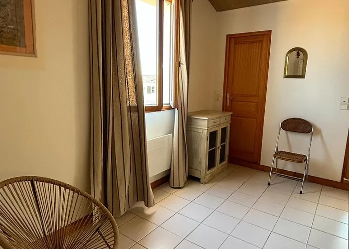 度假居 Jolie Maison A 50 M De La 里维多瓦海滩